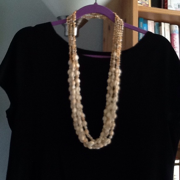 COWRY SHELLS NECKLACE - Picture 5 of 5